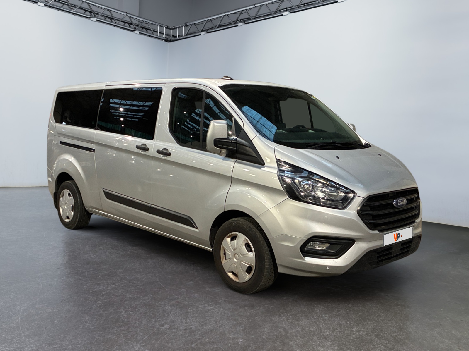 FORD Transit Custom Kombi 320 L2H1 2.0 EcoBlue 130 Trend Business 9pl 2023