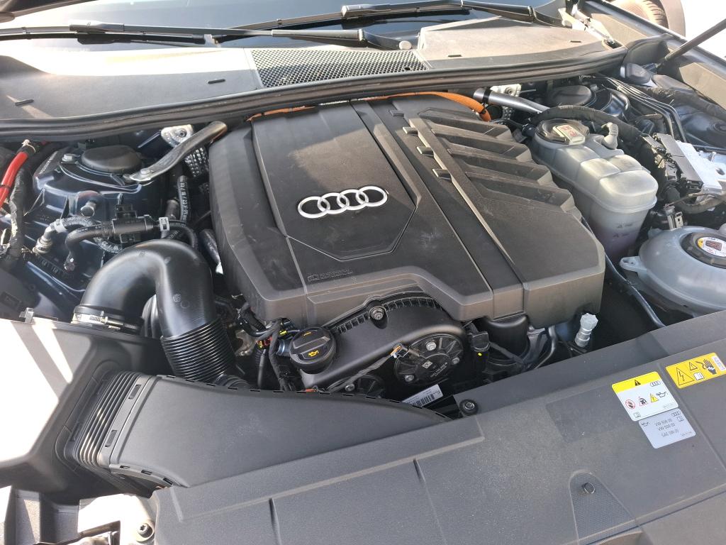 AUDI A6 AVANT 55 TFSIe 367 ch S tronic 7 Quattro Competition 2023