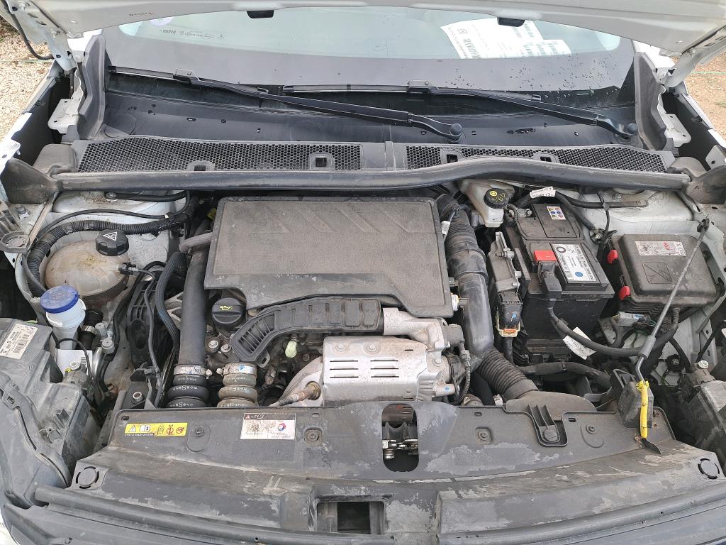 PEUGEOT 2008 PureTech 100 S&S BVM6 Allure 2021