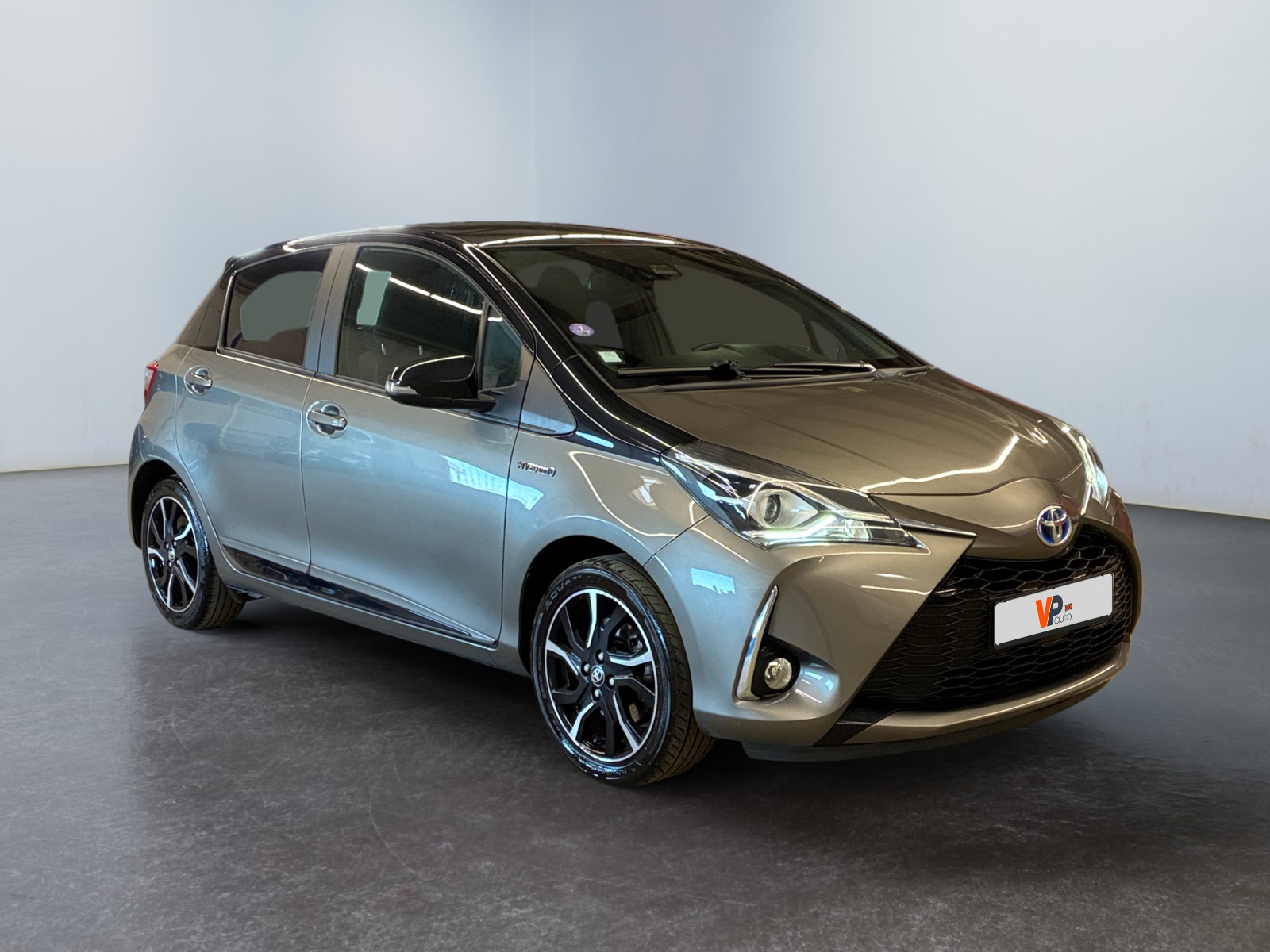 TOYOTA Yaris Hybride 100h Collection Collection 2018