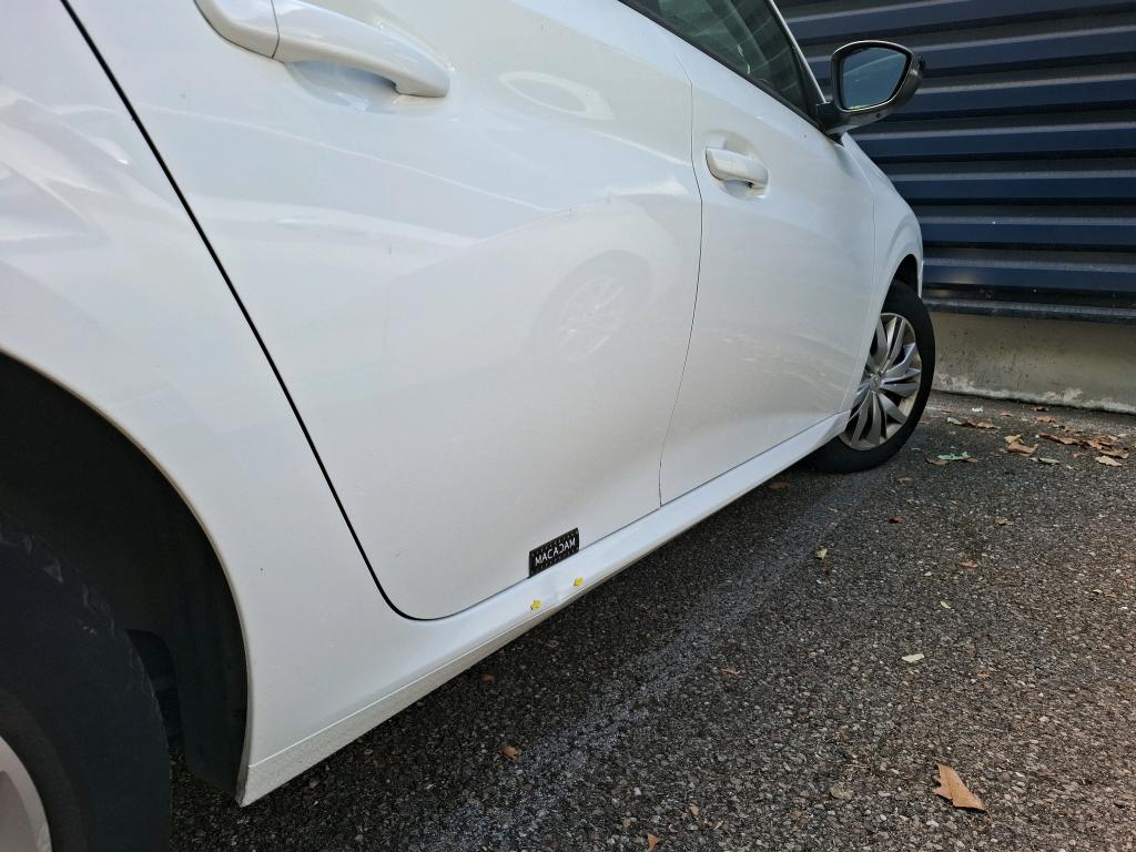 PEUGEOT 208 BlueHDi 100 S&S BVM6 Active 2022