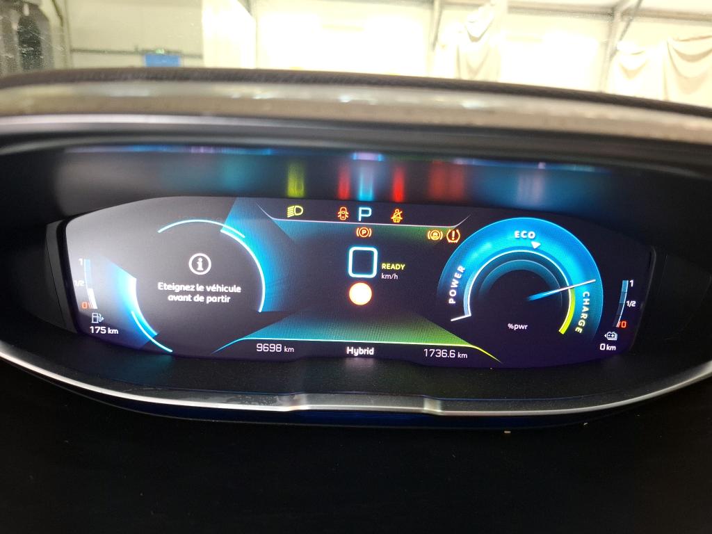 PEUGEOT 3008 Hybrid 225 e-EAT8 Active Pack 2023