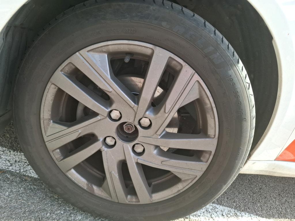 PEUGEOT 208) 208 PureTech 75 S&S BVM5 Style 2022