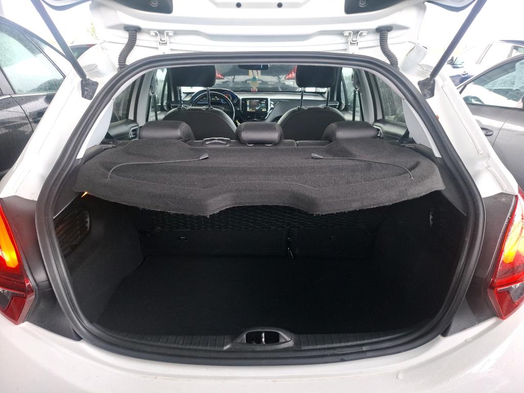 PEUGEOT 208 1.6 BlueHDi 120ch S&S BVM6 Féline 2016
