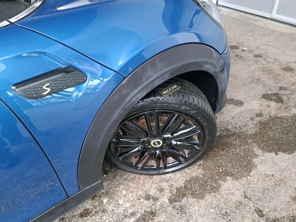 MINI HATCH 3 Portes Cooper SE 184 ch Edition Premium Plus 2023