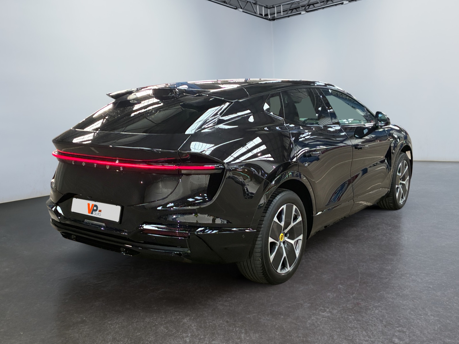 LOTUS Eletre 675 2023