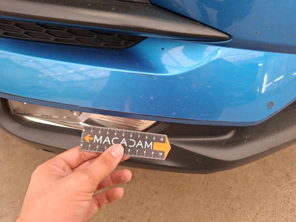 NISSAN  2019