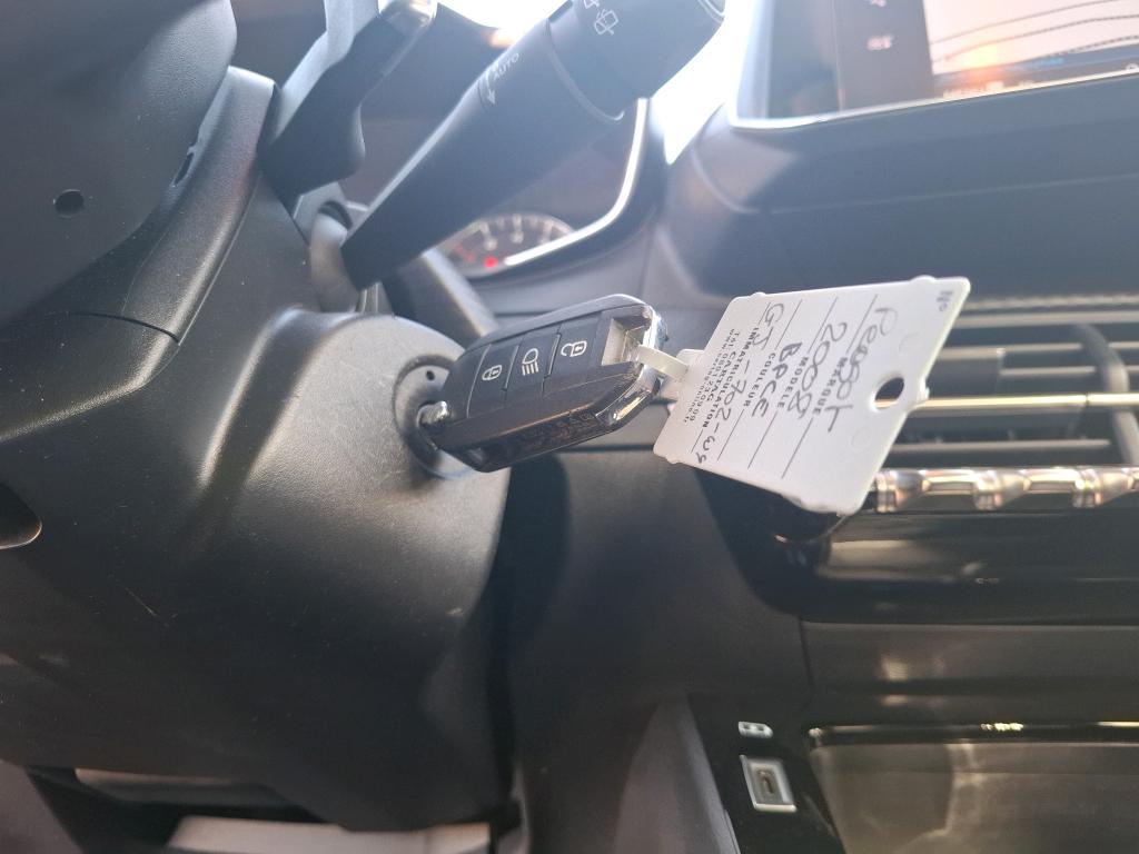 PEUGEOT 2008 PureTech 130 S&S EAT8 Active Pack 2022