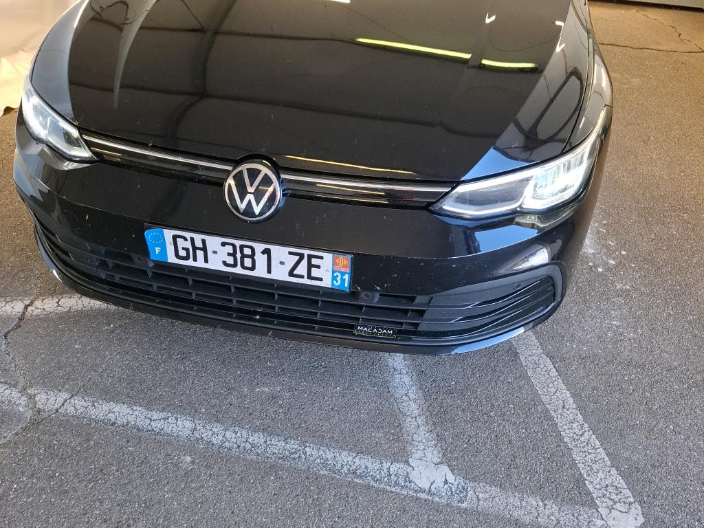 VOLKSWAGEN GOLF 1.0 eTSI OPF 110 DSG7 Life Business 2022