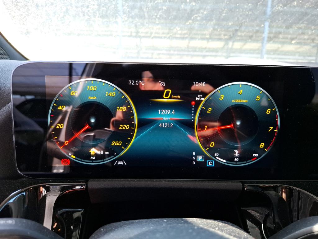 MERCEDES GLA II 200 7G-DCT AMG Line 2023
