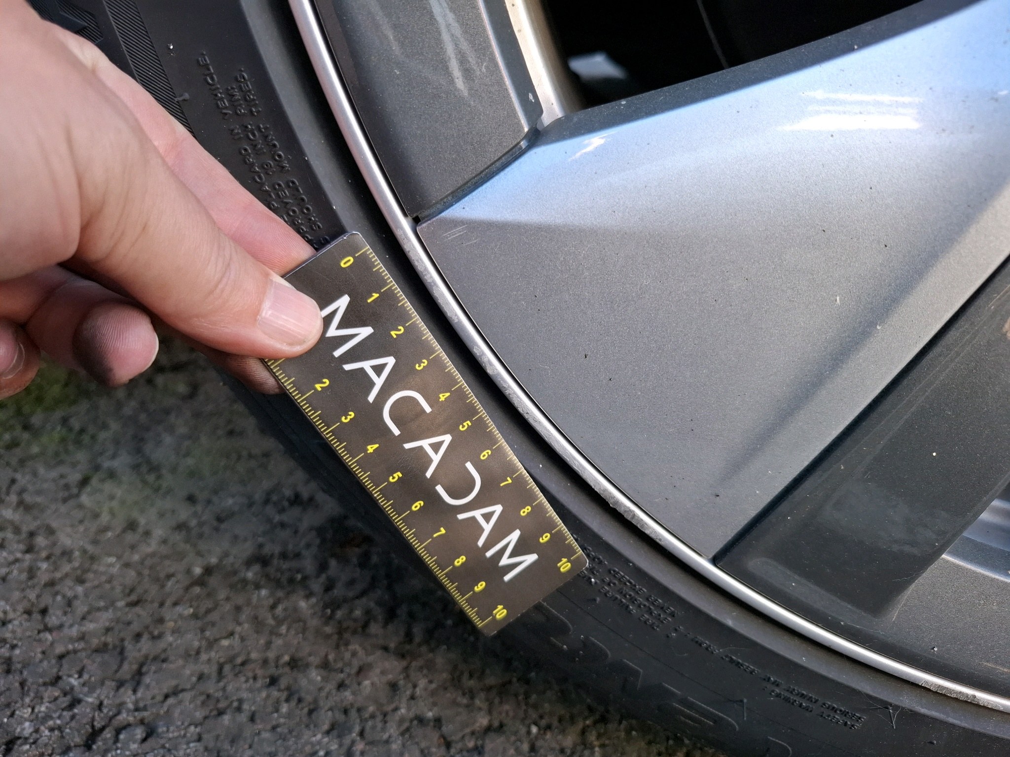 TESLA MODEL Y Standard RWD 2023