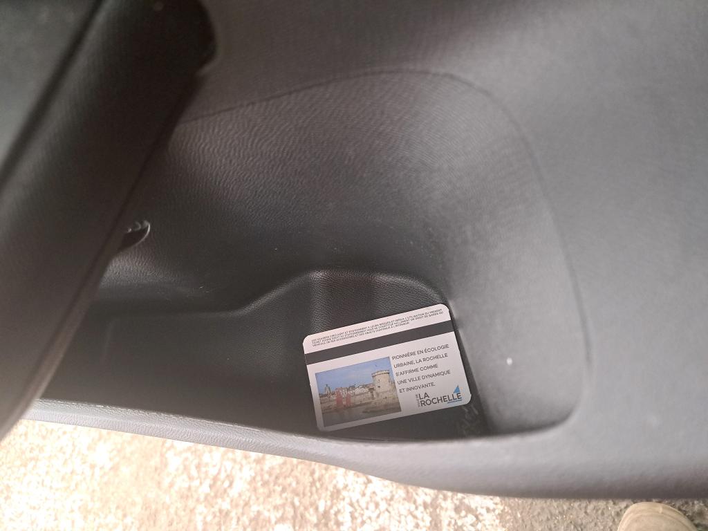 PEUGEOT 2008 PureTech 100 S&S BVM6 Active 2024