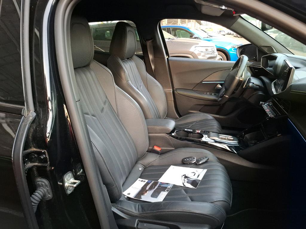 PEUGEOT 2008 PureTech 155 S&S EAT8 GT Pack 2022