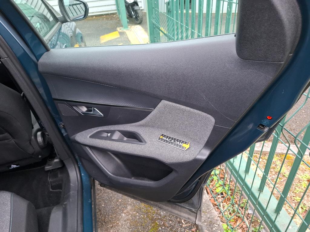 PEUGEOT 3008 PureTech 130ch S&S EAT8 Active Pack 2023