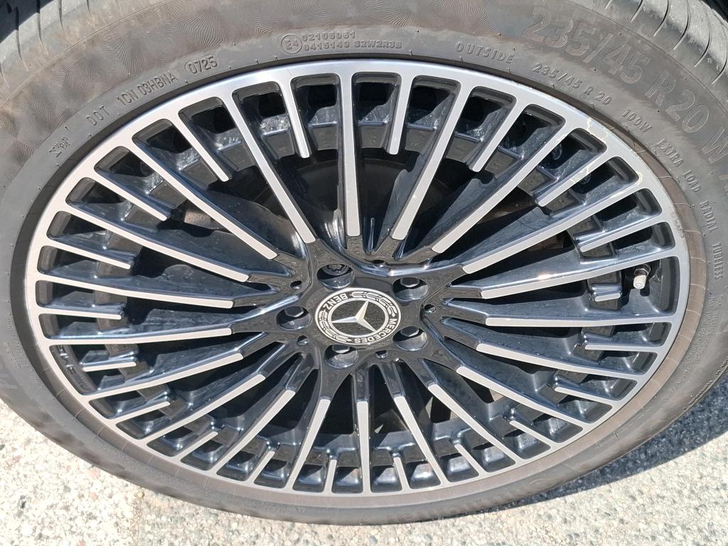 MERCEDES-BENZ EQB 250 AMG Line 2023