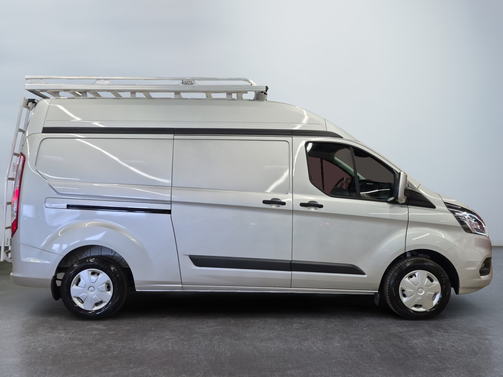 FORD TRANSIT CUSTOM FOURGON 300 L2H2 2.0 ECOBLUE 130 TREND BUSINESS 2022