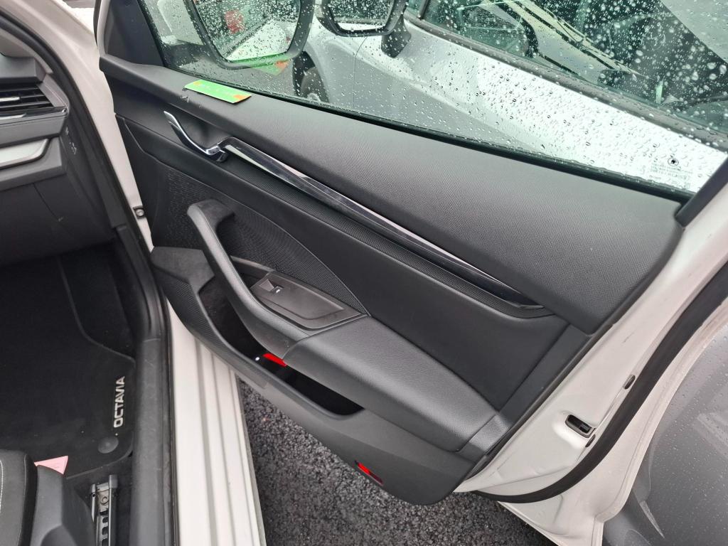 SKODA OCTAVIA COMBI 2.0 TDI 116 ch DSG7 Business 2022