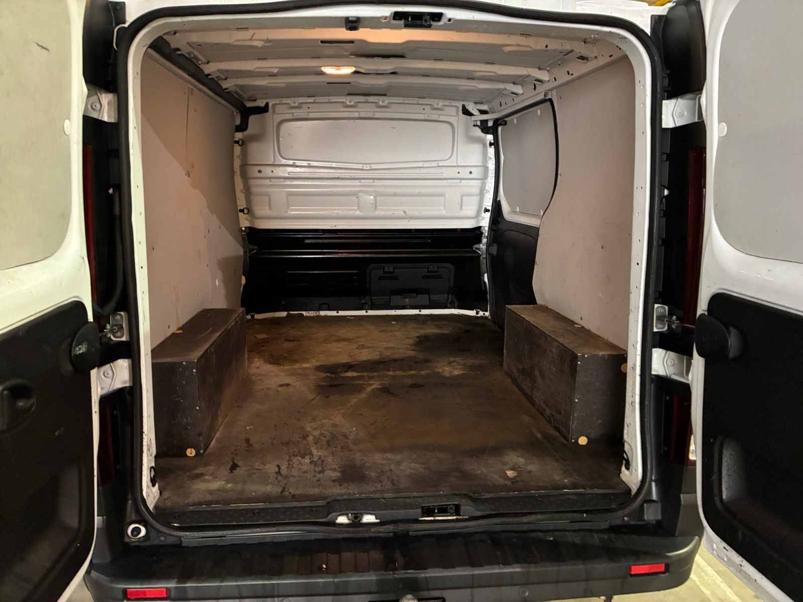 RENAULT TRAFIC FOURGON FGN L1H1 2800 KG BLUE DCI 130 GRAND CONFORT 2023