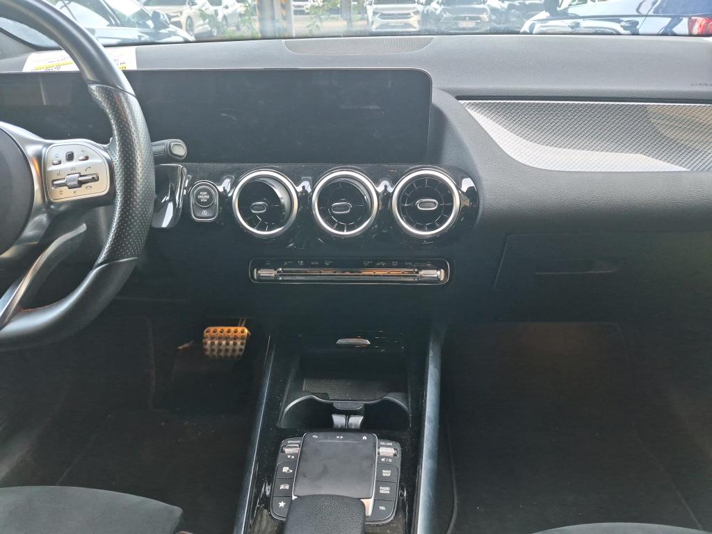 MERCEDES-BENZ MERCEDES GLA II 200 d 8G-DCT AMG Line 2022