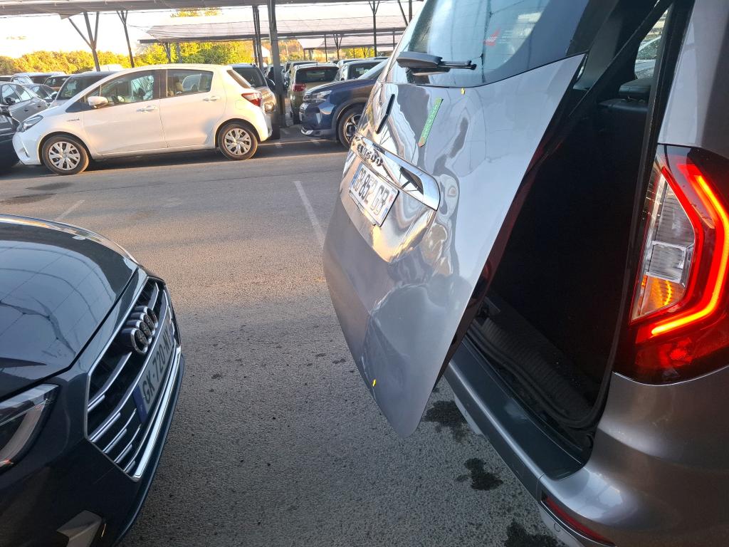 RENAULT KANGOO Blue dCi 95 Zen 2021