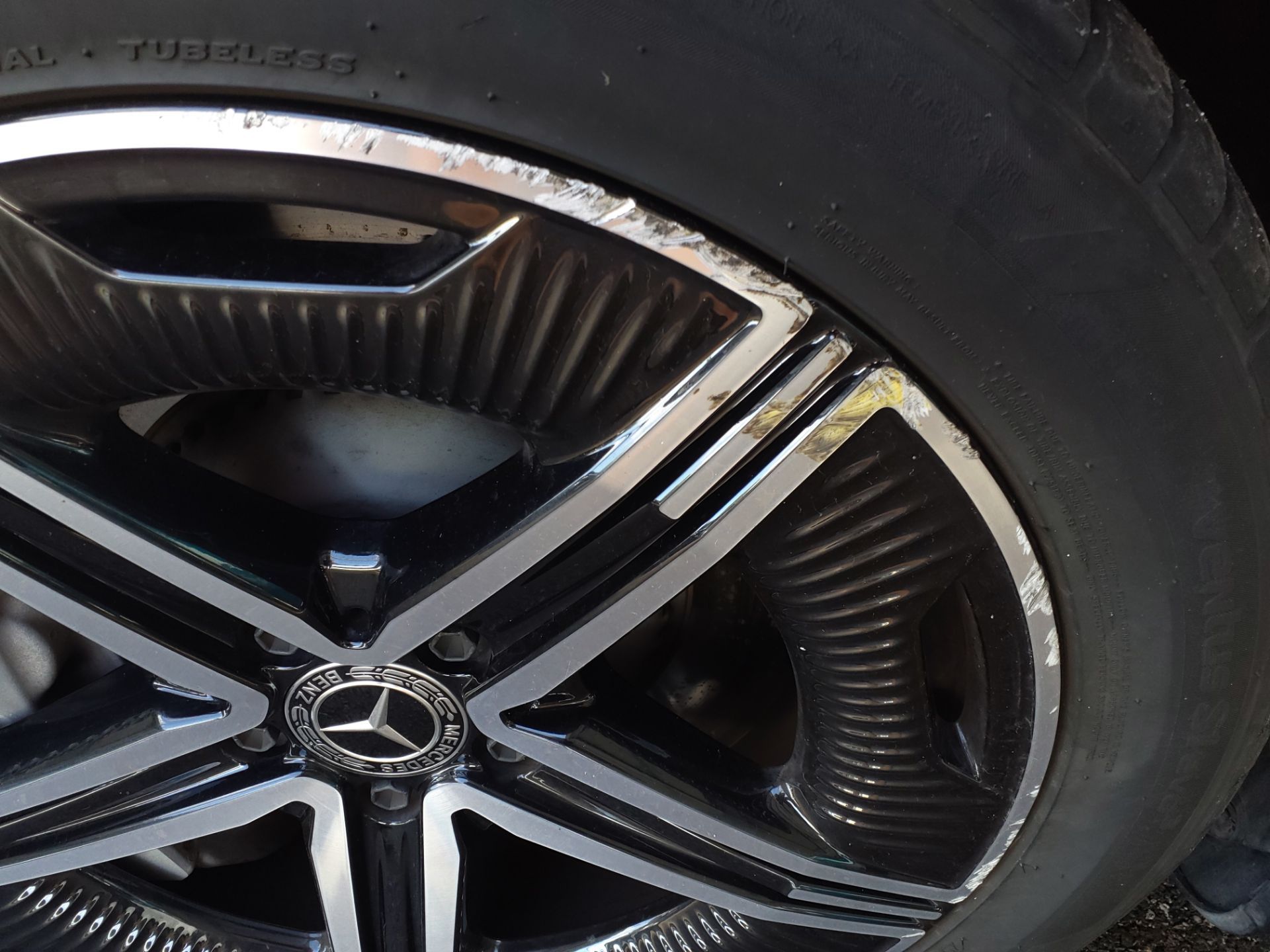 MERCEDES EQE 350 AMG Line 2024