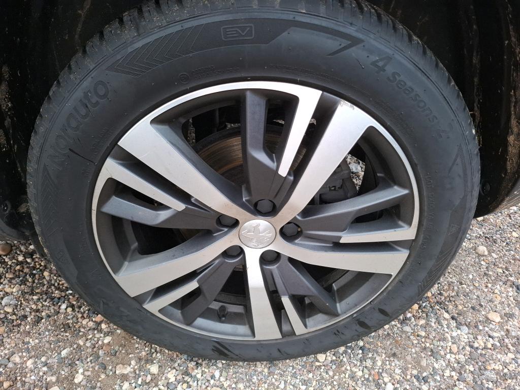 PEUGEOT 3008 BlueHDi 130ch S&S EAT8 Allure Pack 2023