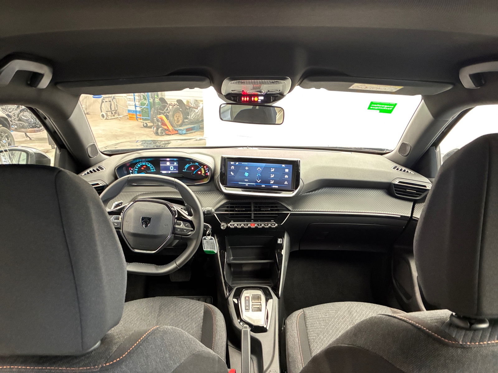 PEUGEOT 2008 Hybrid 145 ch e-DCS6 Style 2025
