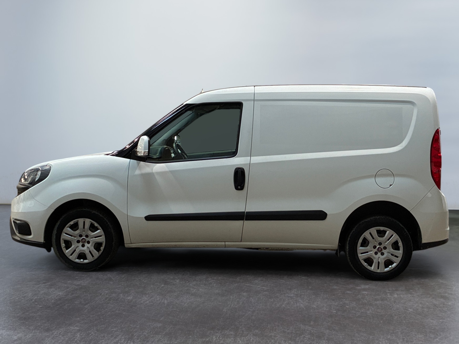 FIAT DOBLO CARGO FT 1.6 MULTIJET 105 PRO LOUNGE 2022