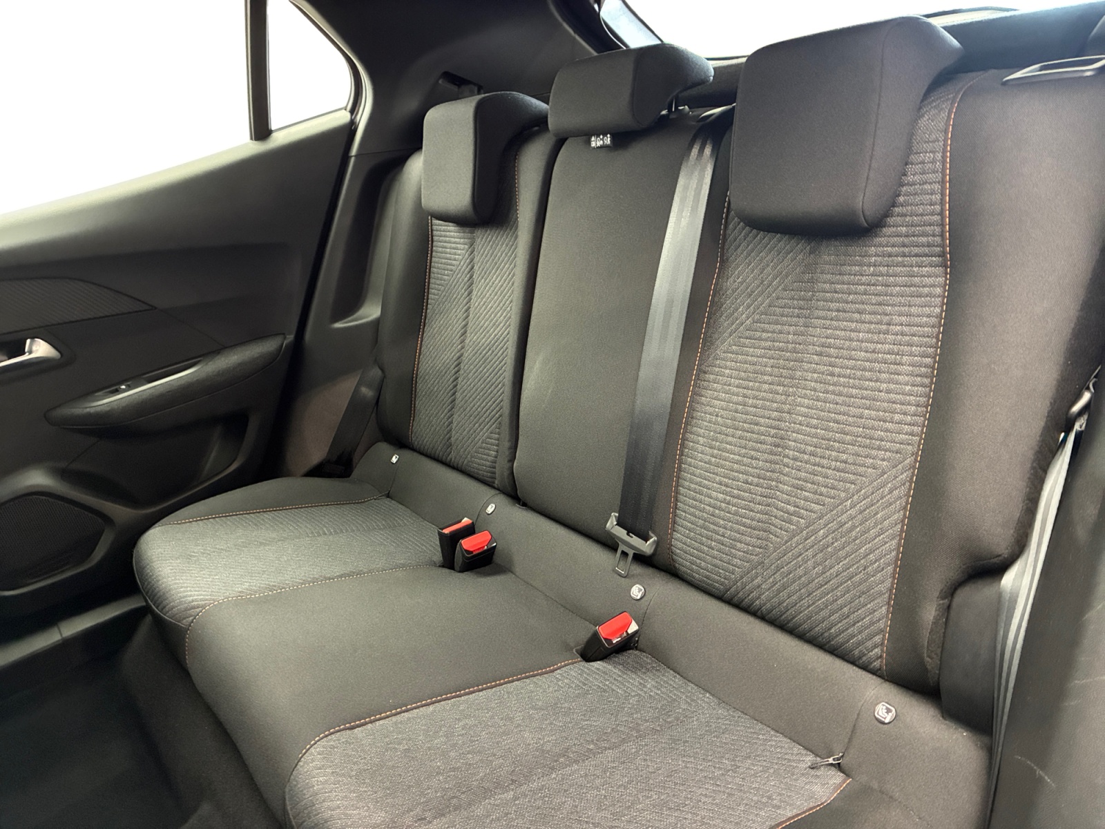 PEUGEOT 2008 Hybrid 145 ch e-DCS6 Style 2025