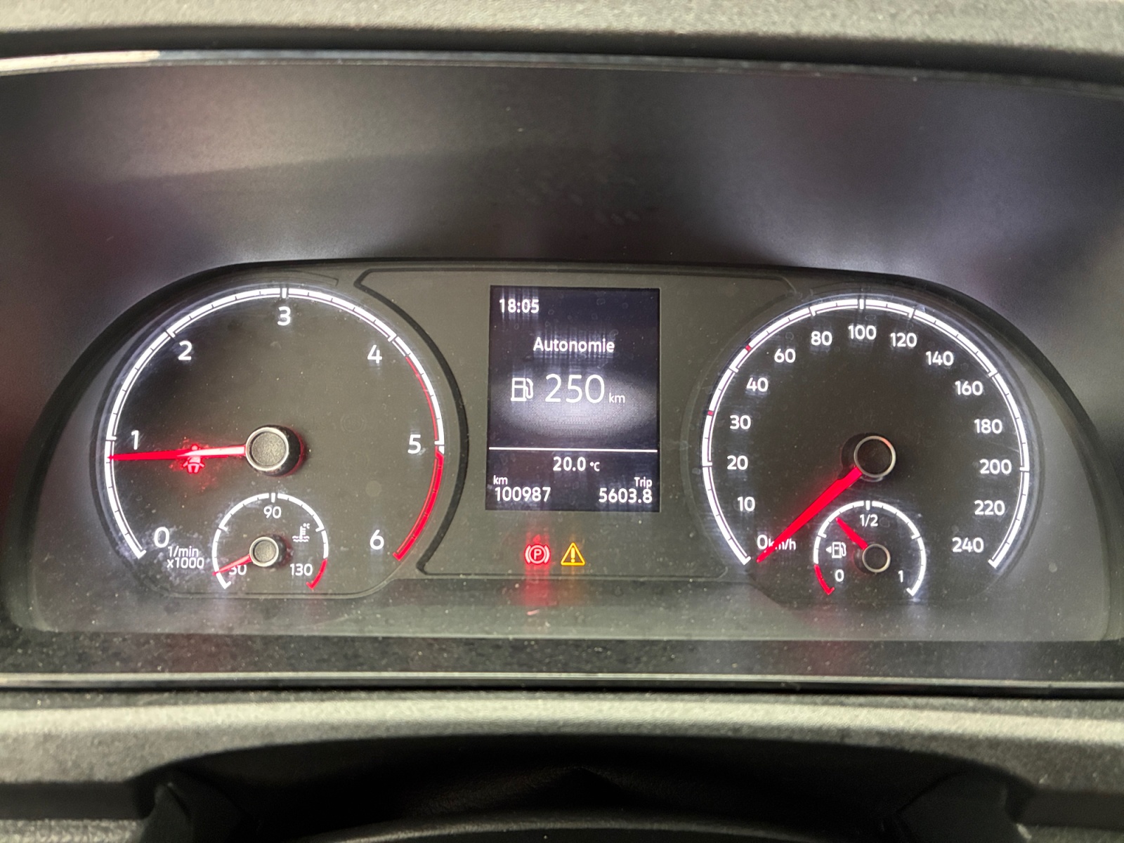 VOLKSWAGEN CADDY 2023