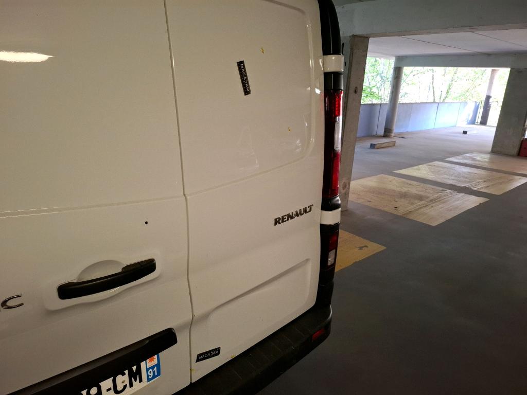RENAULT TRAFIC FOURGON FGN L1H1 2800 KG BLUE DCI 110 CONFORT 2022
