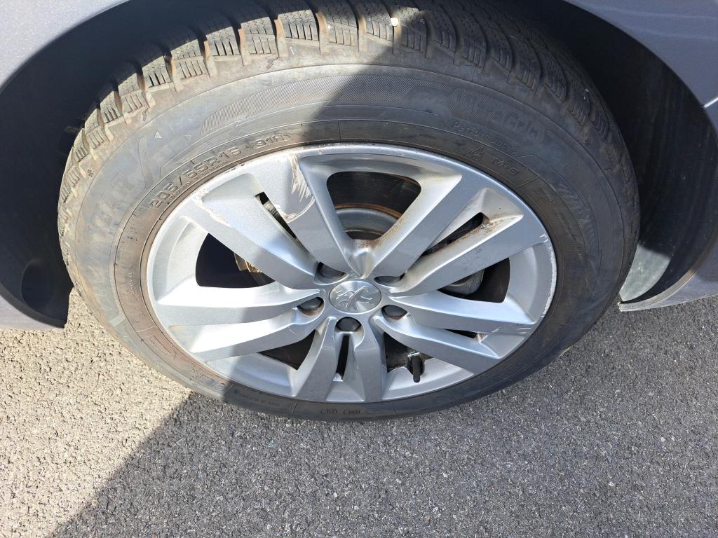 PEUGEOT 308 SW BlueHDi 130ch S&S EAT8 Active Business 2021