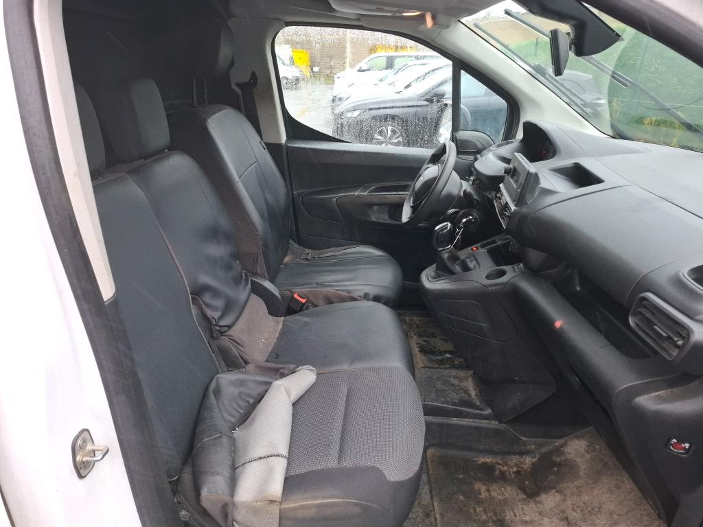 PEUGEOT PARTNER FOURGON STANDARD 650 KG BLUEHDI 100 S&S BVM5 PREMIUM 2020