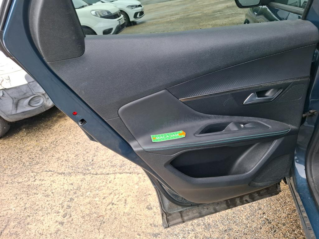 PEUGEOT 3008 Hybrid 225 e-EAT8 Allure 2022