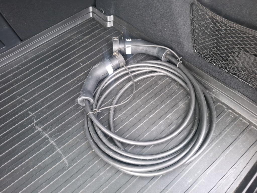 PEUGEOT 408 PHEV 180 e-EAT8 Allure 2024