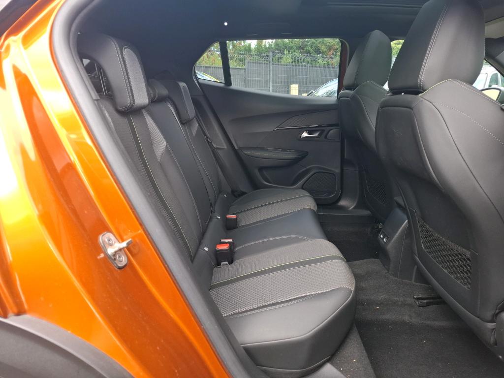 PEUGEOT 2008 BlueHDi 130 S&S EAT8 GT 2021
