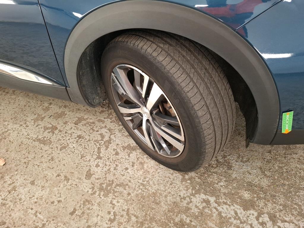 PEUGEOT 3008 Hybrid 225 e-EAT8 Allure Pack 2021