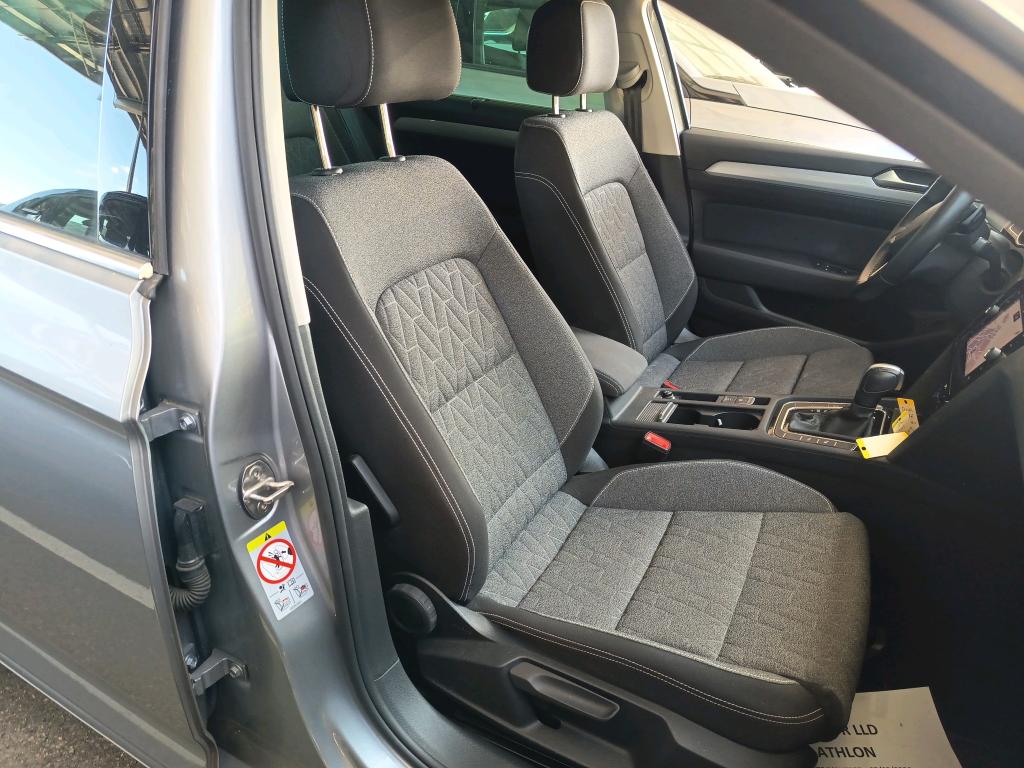 VOLKSWAGEN PASSAT SW 2.0 TDI EVO SCR 150 DSG7 Life Plus 2023