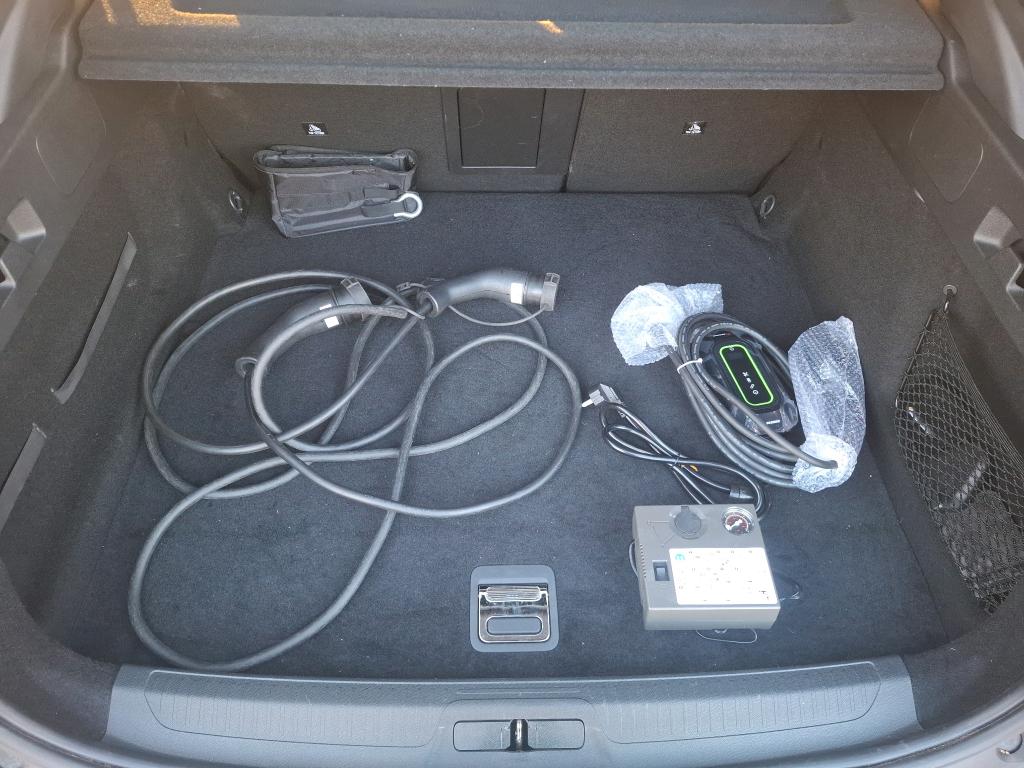 PEUGEOT 408 PHEV 180 e-EAT8 Allure 2024
