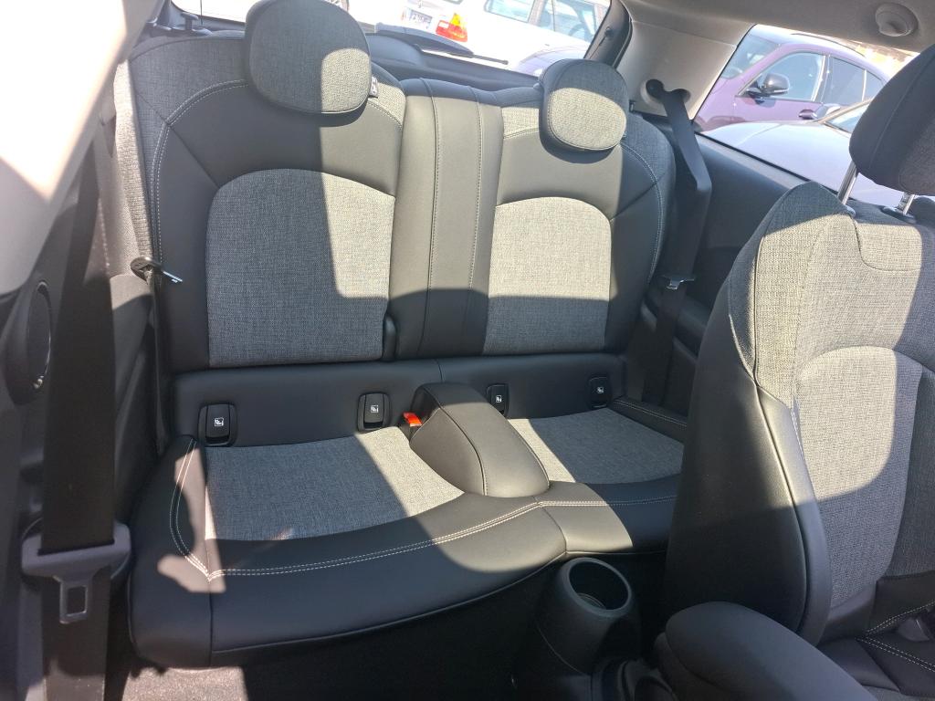 MINI HATCH 3 Portes Cooper 136 ch BVA7 Edition Camden 2023