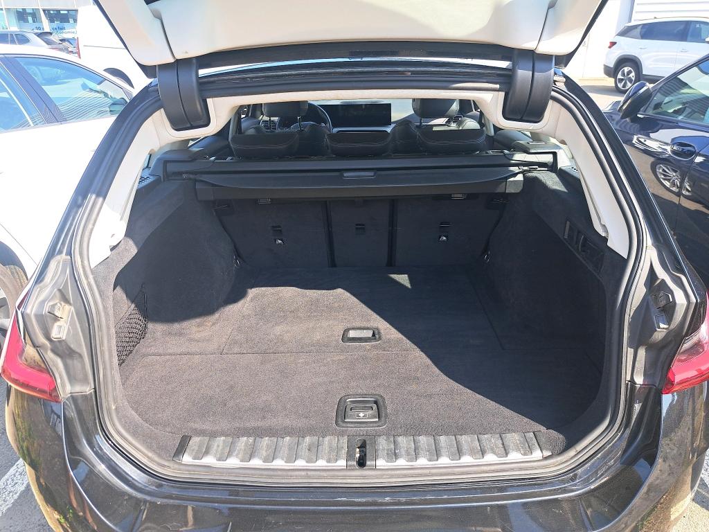 BMW SERIE 3 TOURING G21 LCI 318d 150 ch BVA8 Business Design 2023
