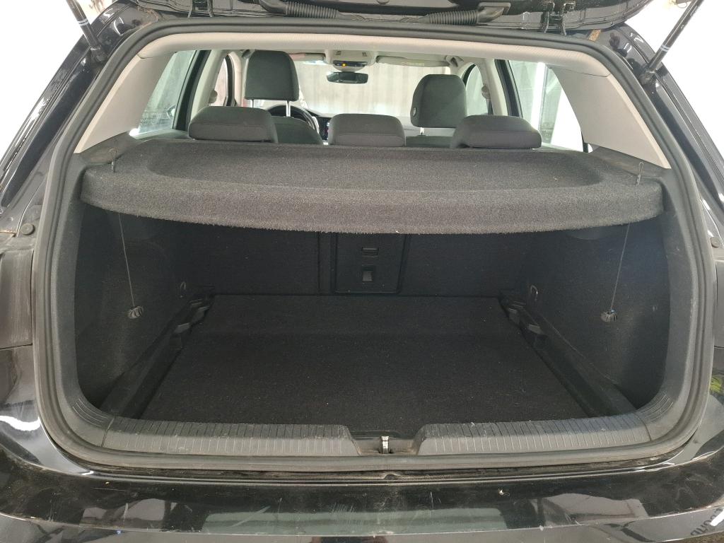 VOLKSWAGEN GOLF 2.0 TDI SCR 116 DSG7 Life Plus 2023