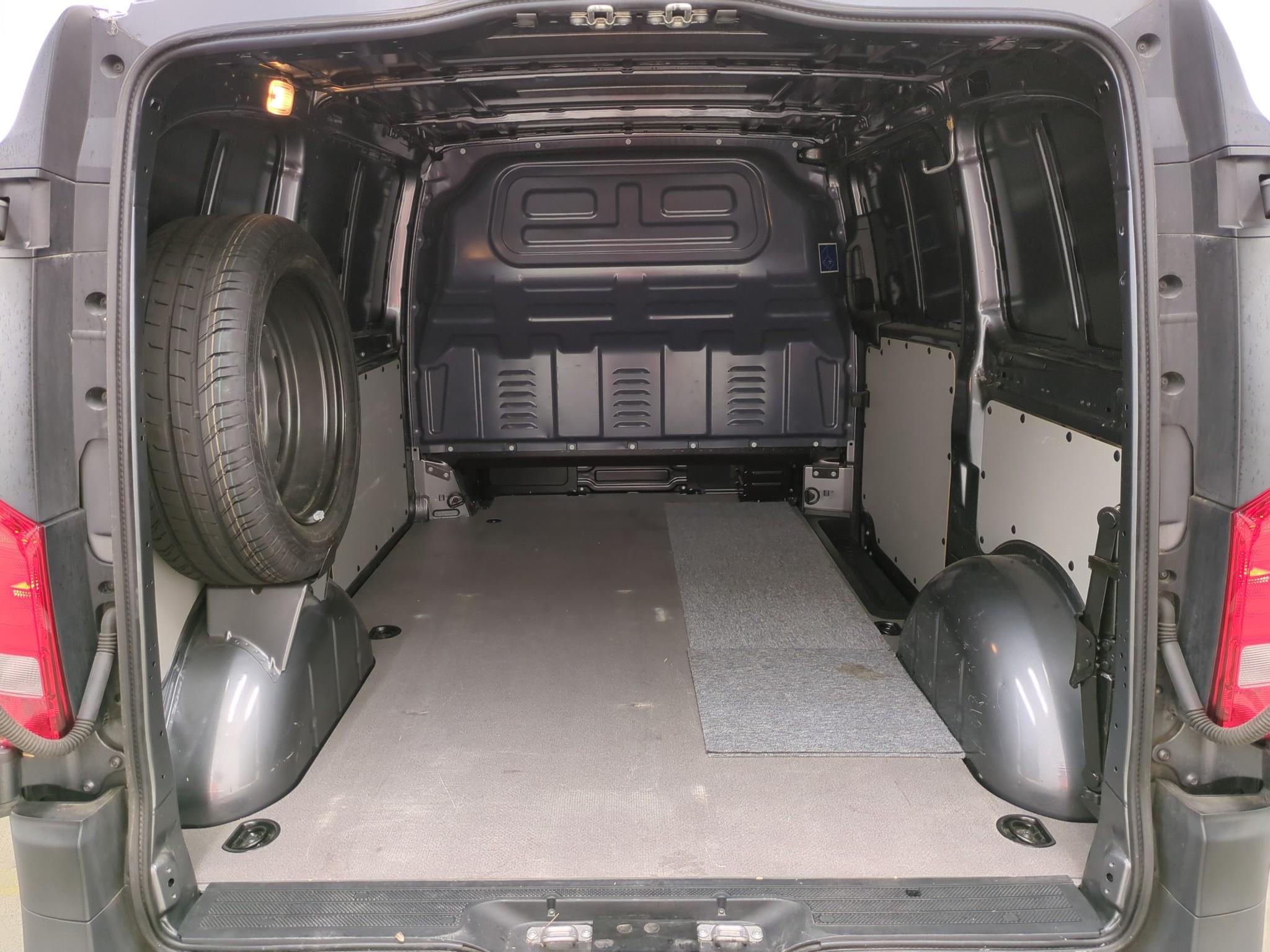 MERCEDES VITO FOURGON 119 CDI COMPACT BVA RWD PRO 2022