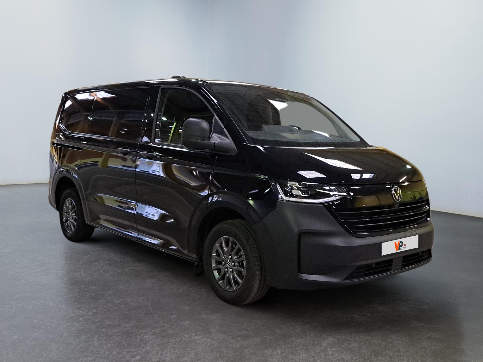 VOLKSWAGEN TRANSPORTER VAN L1H1 2.0 TDI 150 BVA8 BUSINESS 2025