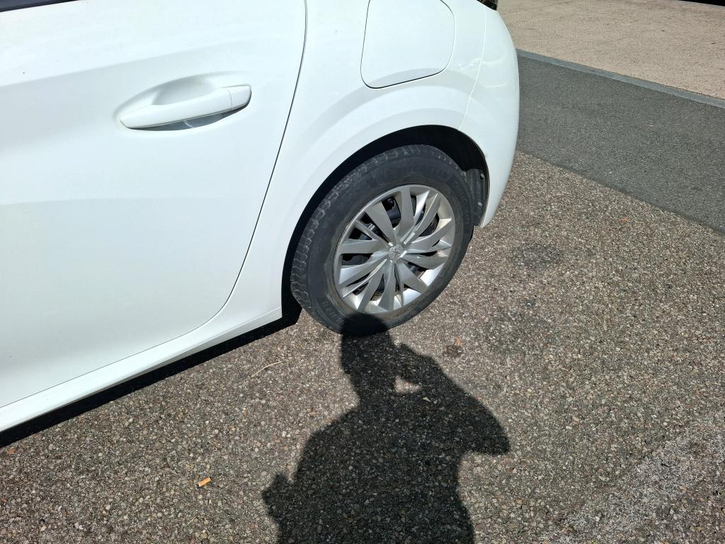 PEUGEOT 208 BlueHDi 100 S&S BVM6 Active 2022