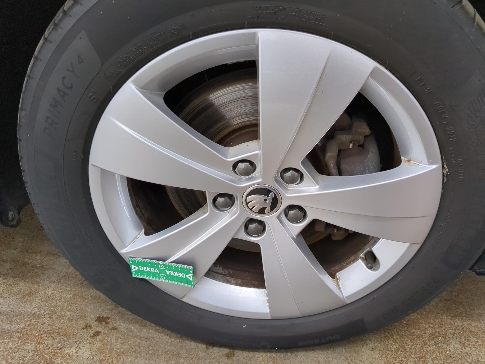 SKODA SUPERB COMBI 2.0 TDI 150 SCR DSG7 Business 2022