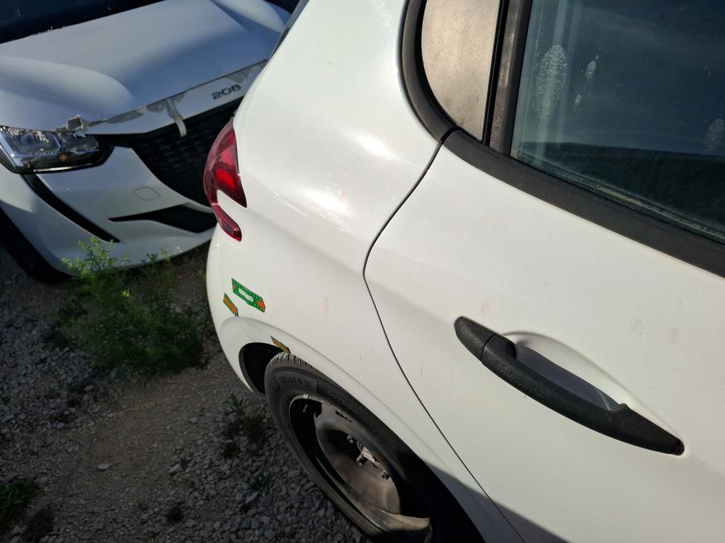 PEUGEOT 208 AFFAIRE 1.6 BLUEHDI 75 BVM5 PREMIUM 2018