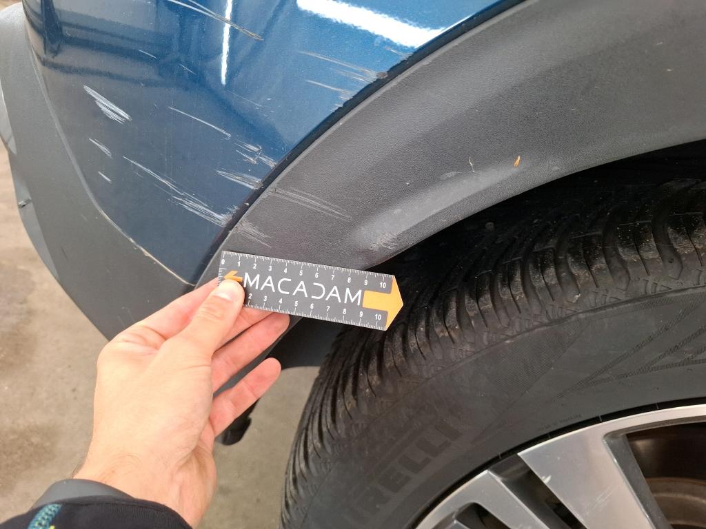 PEUGEOT 3008 Hybrid 225 e-EAT8 Active Pack 2023