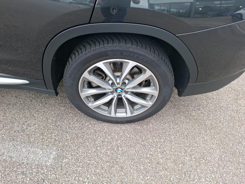BMW X3 G01 LCI sDrive 18d 150ch BVA8 Business Design 2022