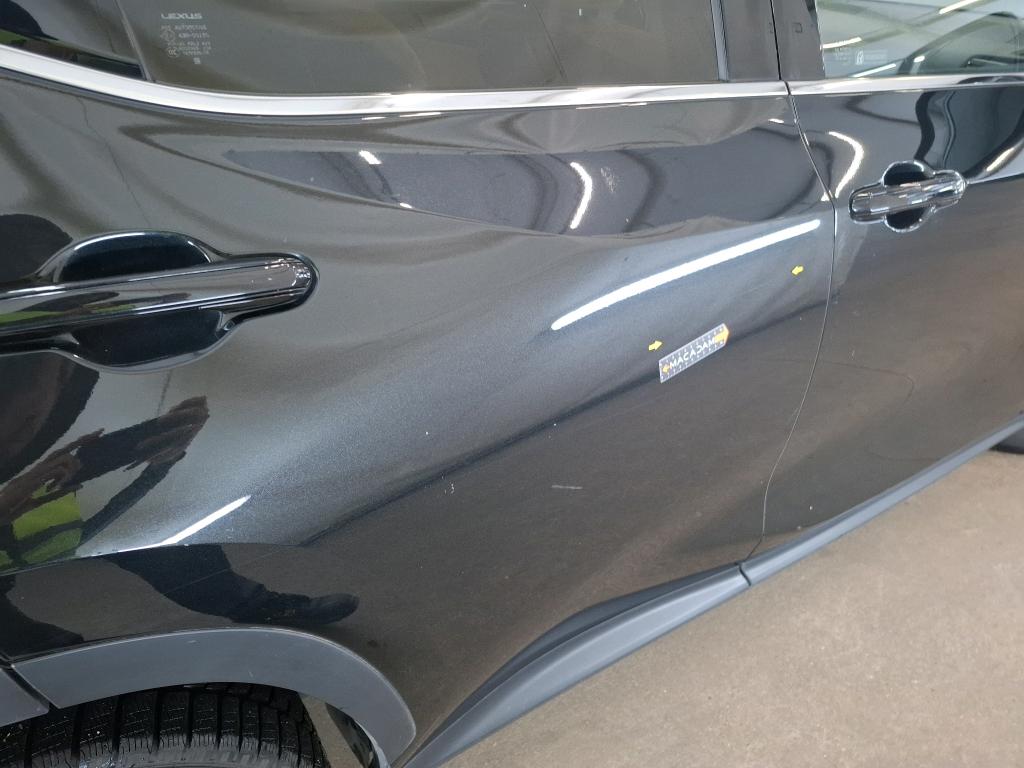LEXUS  2023